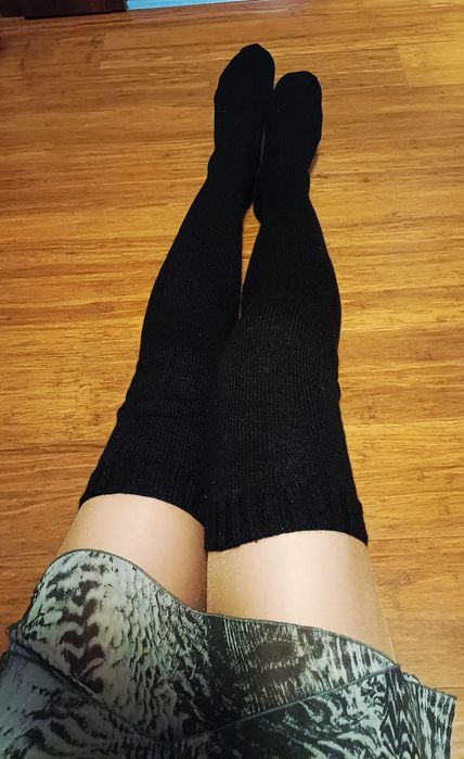 Włoskie ,ciepłe, długie zakolanówki, czarne