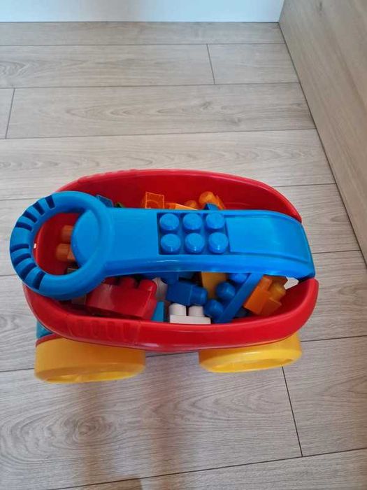 Carro Megabloks + Saco de Megabloks