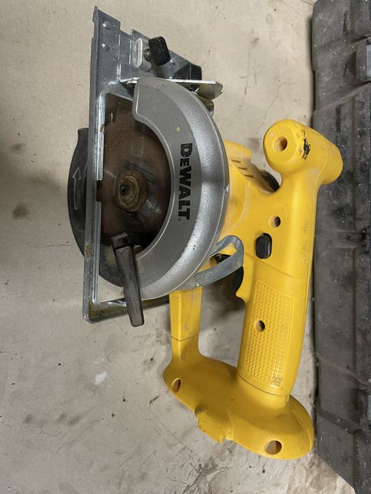 DEWALT Zestaw Skrzynia DeWalt 3 Narzedzia DW938 DW919 DW936