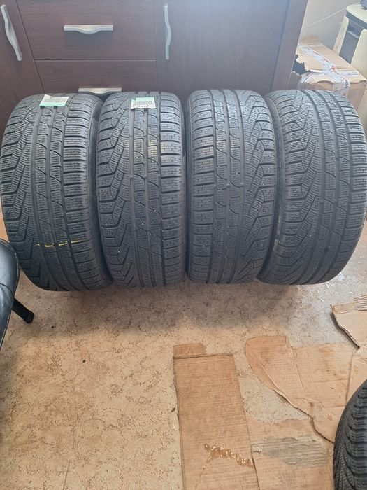 Opony zimowe Pirelli Sottozero 235 40 r19 96V