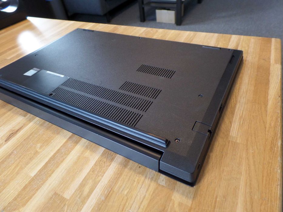 Lenovo ThinkPad E15 i5 SSD 1256 GB ram 16 GB win 11 laptop notebook