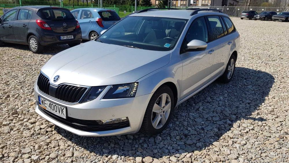 Wynajem wypożyczalnia samochodów busów 9 osobowych bus do wynajęcia