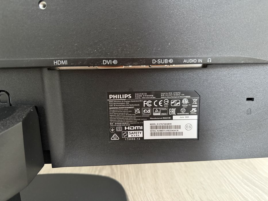 Monitor Philips 273V7Q 27Cali Led Ips hdmi VGA 1920x1080p Full HD