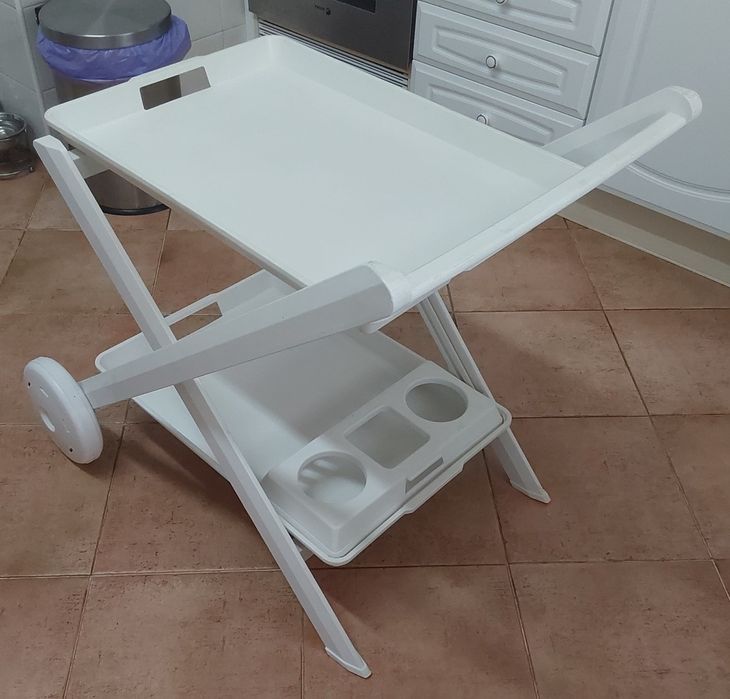 CARRINHO DE APOIO À HOTELARIA OU EM CASA. Quarto,Sala,Cozinha,Varanda,Terraço,Jardim.