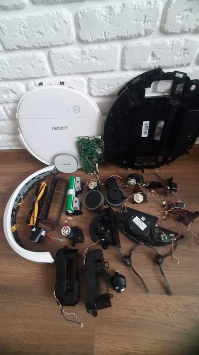 Двигатель основной щетки для пылесоса Ecovacs Deebot