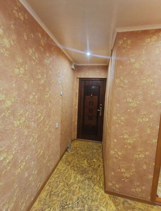 Продаж двокімнатної квартири в смт. Озерне