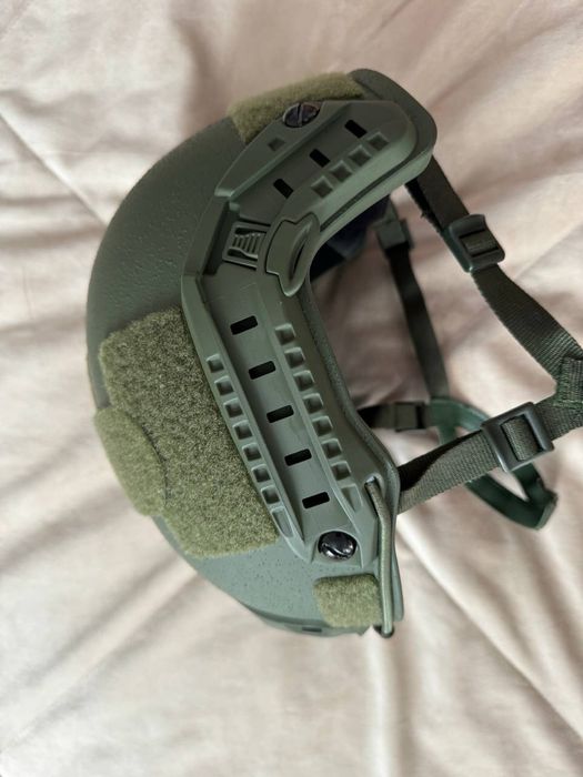 Шолом військовий,тактичний