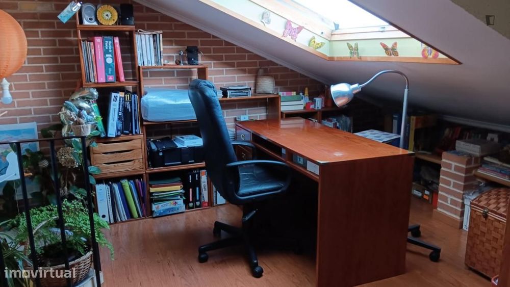 Quarto - localizado em Lisbon