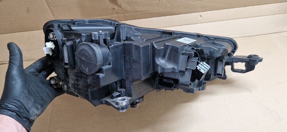 Lampa lewa skoda scala full led