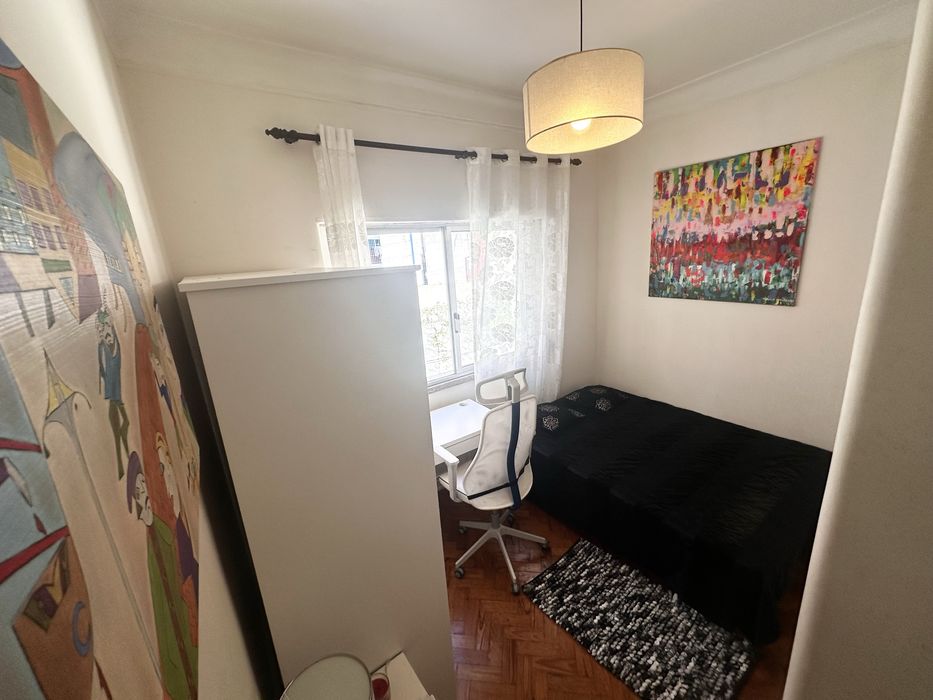 Aluga-se quarto com wc privado perto da Cidade Universitaria