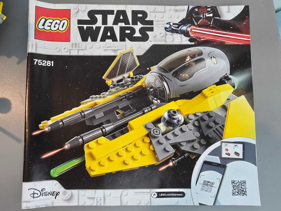Lego Star Wars 75281 e 75248