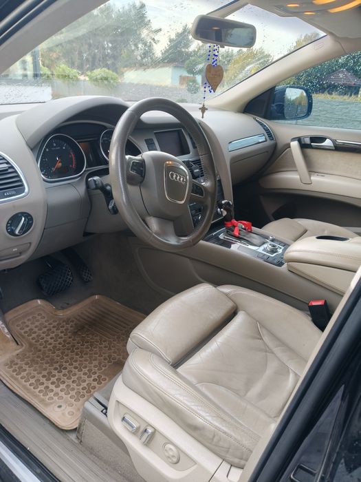 Audi Q7 4l salon PL