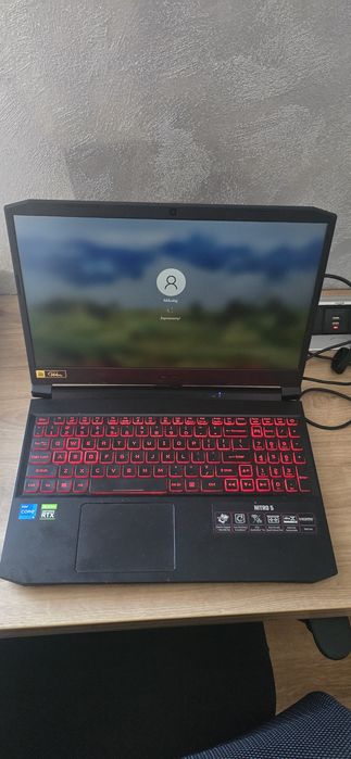 ACER NITRO 5 AN15 / i5 / RTX3050 / M.2