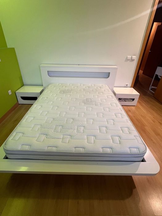 cama com luz led+colchão