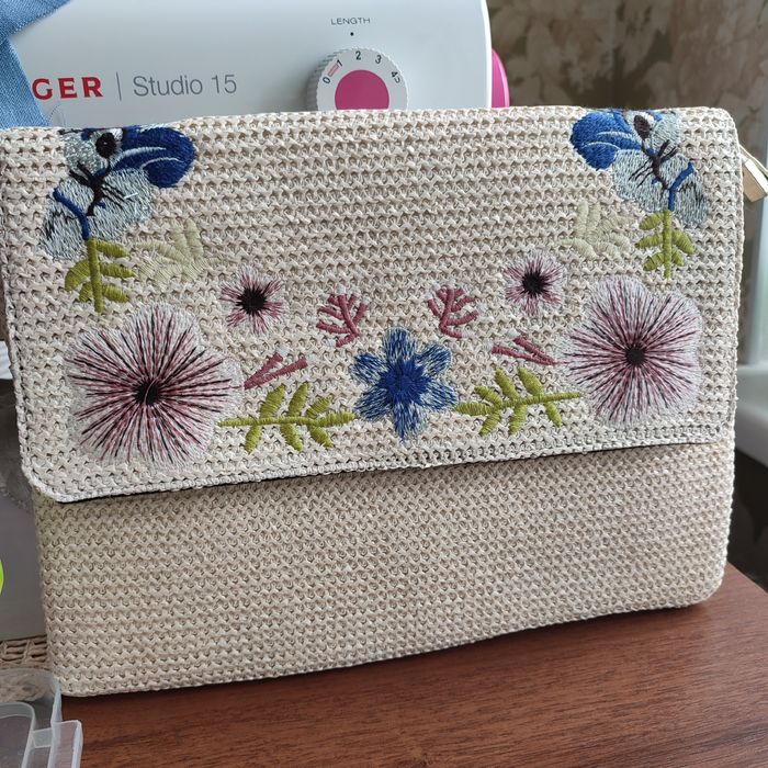 Жіноча сумка-клатч