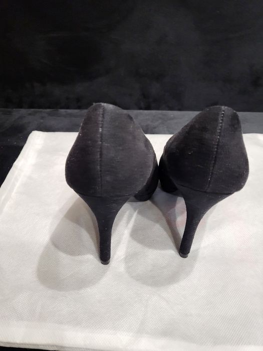 Sprzedam buty damskie zamszowe rozmiar 35
