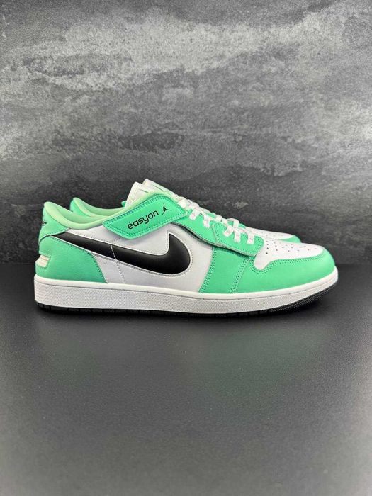 Кросівки чоловічі AIR JORDAN 1 LOW FLYEASE DM1206-131 (50,5)