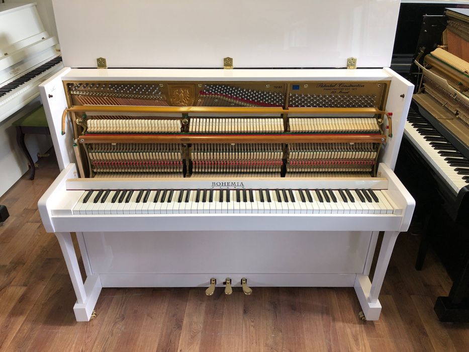 Pianino biale Bohemia Bechstein All Inclusive