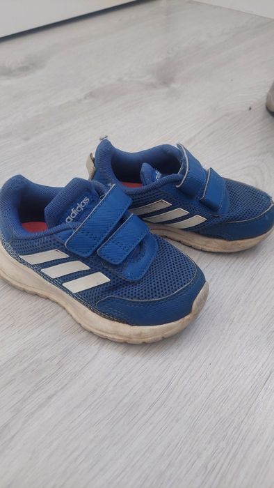 Buty 24 adidas, unisex