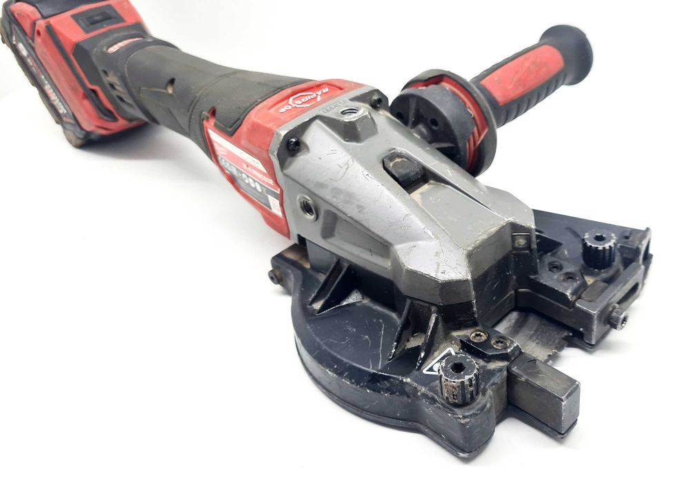 Przecinarka do prętów zbrojeniowych MILWAUKEE M18FRBCO32