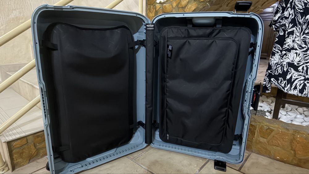 Mala Samsonite XL rígida – 4 rodas duplas e fecho de segurança