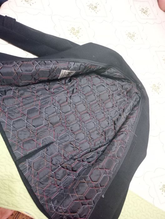 Продам куртки підліткові.