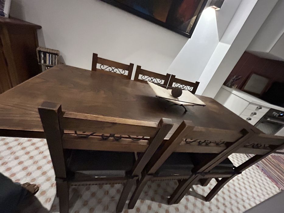 Mesa de sala de jantar