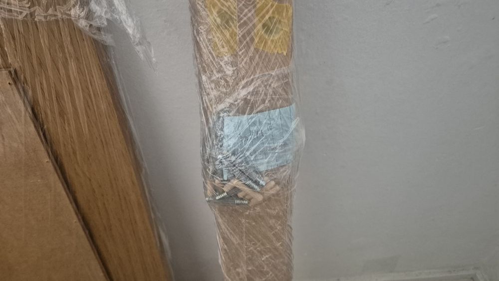 Cómoda IKEA malm de três gavetas castanha