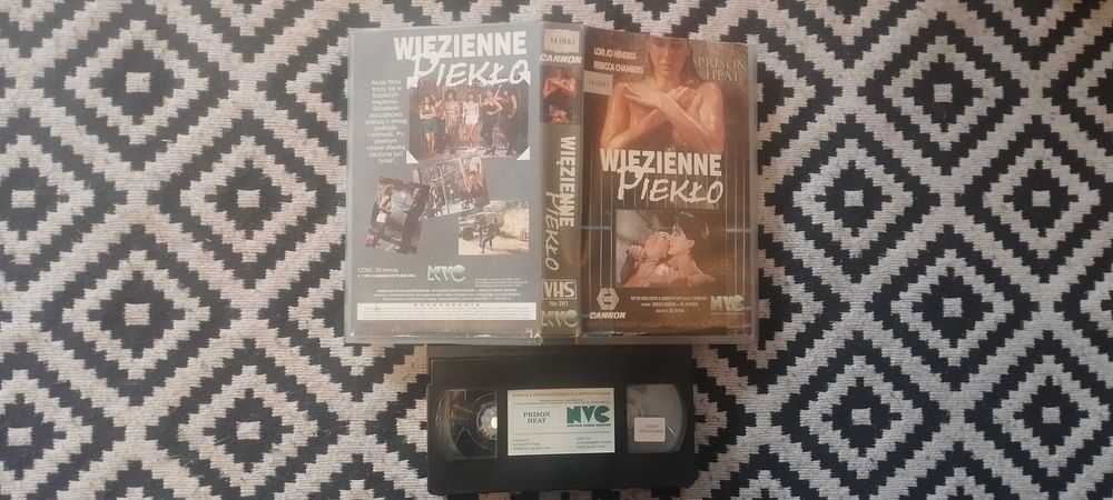 Kaseta VHS: Więzienne Piekło (Prison Heat)