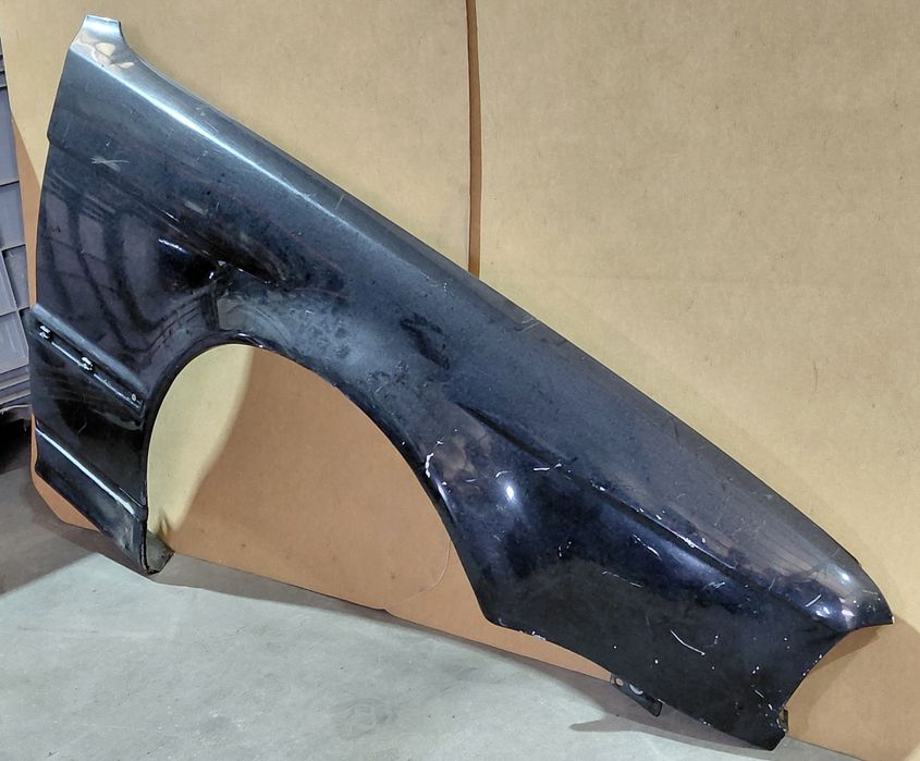 Guarda lamas direito BMW e34