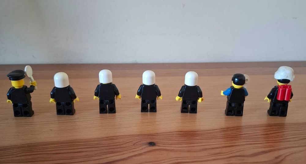 Lego - Bonecos / Figuras Policias e Outros ( Antigos )