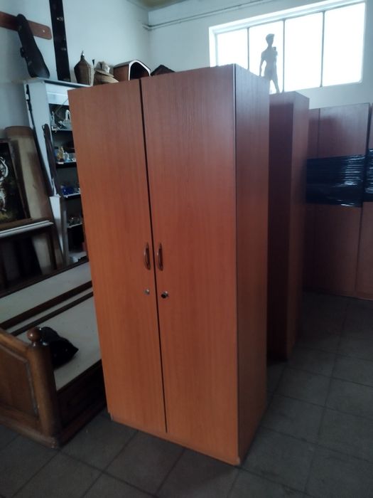 szafa 2 drzwiowa biurowa ubraniowa 80\50