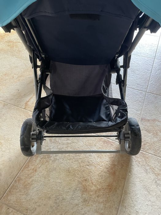 Carrinho bebé + Cadeiras