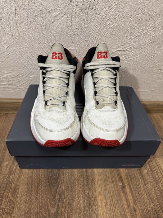 Кросівки Nike Jordan Max Aura 3