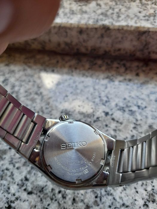 Relógio Seiko Quartz Azul (Vintage/Retro) – 50M Aço Inoxidável