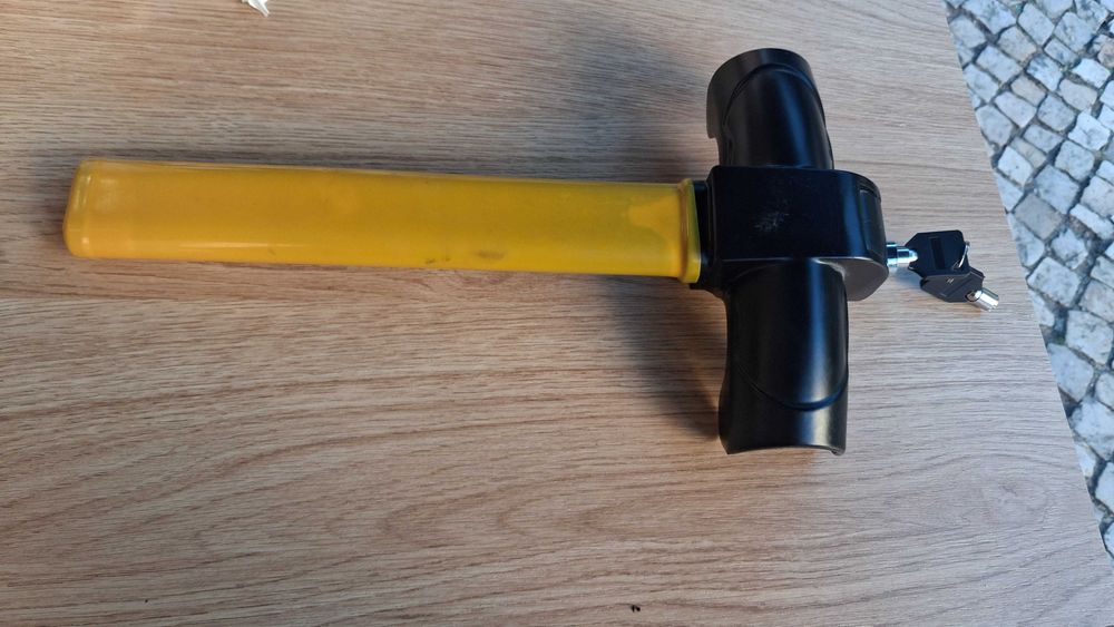 Tranca de automovel