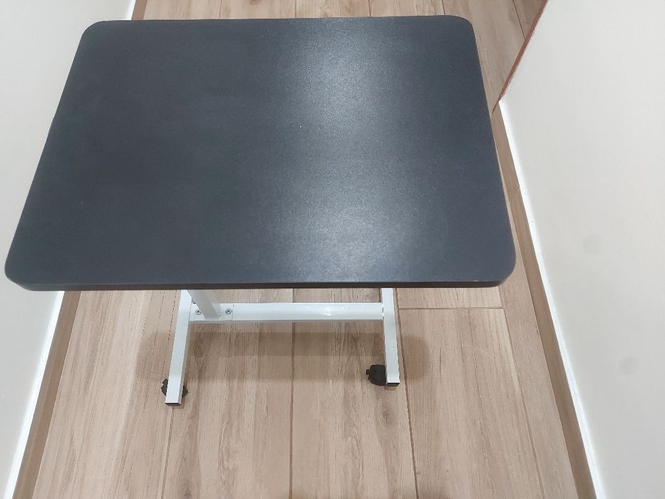 Secretária Secretárias mesas de apoio pc etc