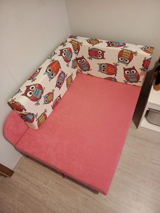 Tapczan jednoosobowy w sowy