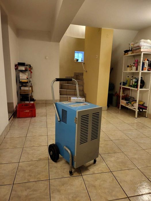 wynajem pochłaniacza wilgoci Szczecin i okolice osuszanie domów tynków