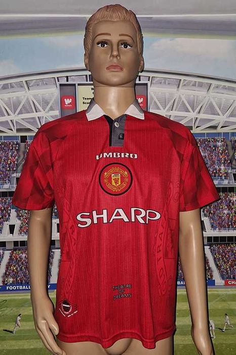 Manchester United Football Club Umbro VapaTech 1996-98 size: M-102cms
