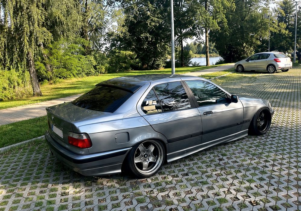 Bmw e36 2.5  przerobiona do driftu