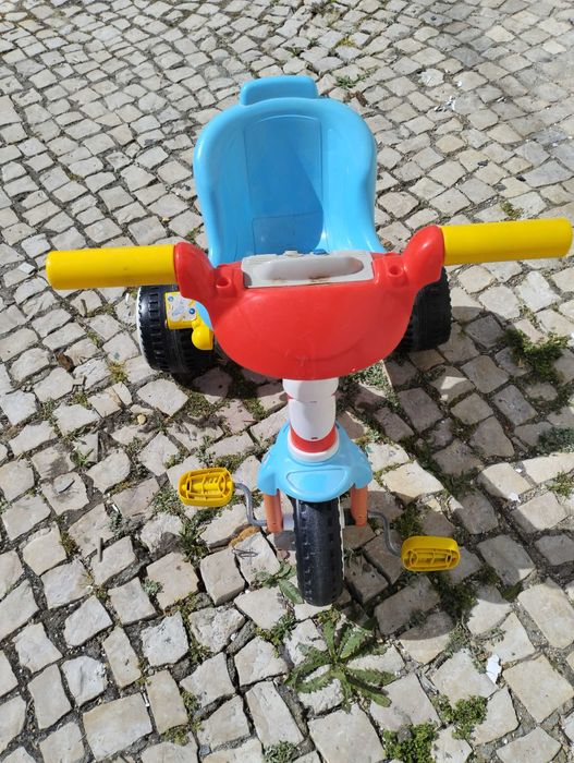 Triciclo de criança