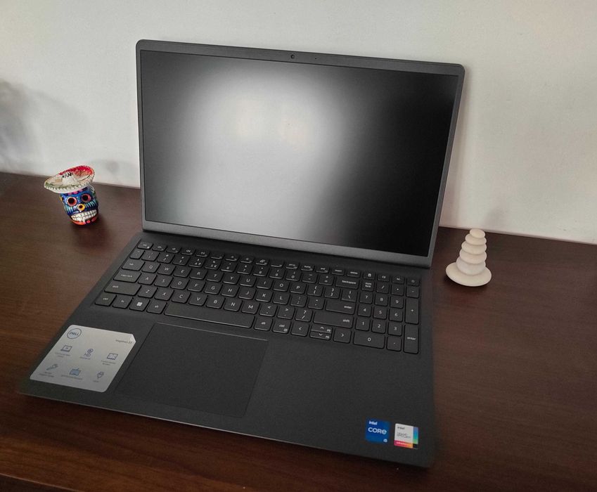 LAPTOP DELL INSPIRON 15 3520 15,6" / i5 12GEN / 16GB / SSD 1TB / WIN 11