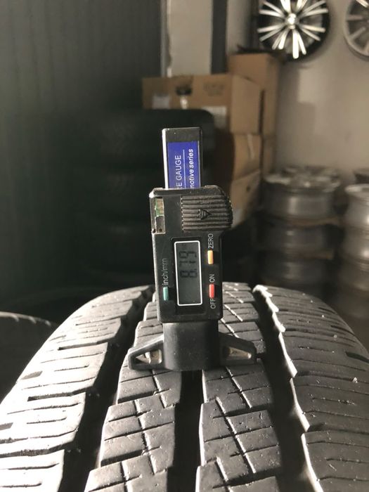 Шини 225/70/15c-4шт Pirelli Chrono Four Seasons