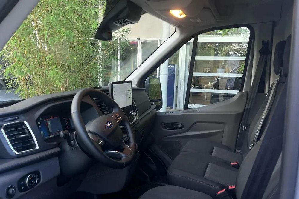 Ford Transit 350 L3H2 Limited A8 2.0 165KM  Podgrzewane fotele/kierownica !! Wyłożenie paki !!