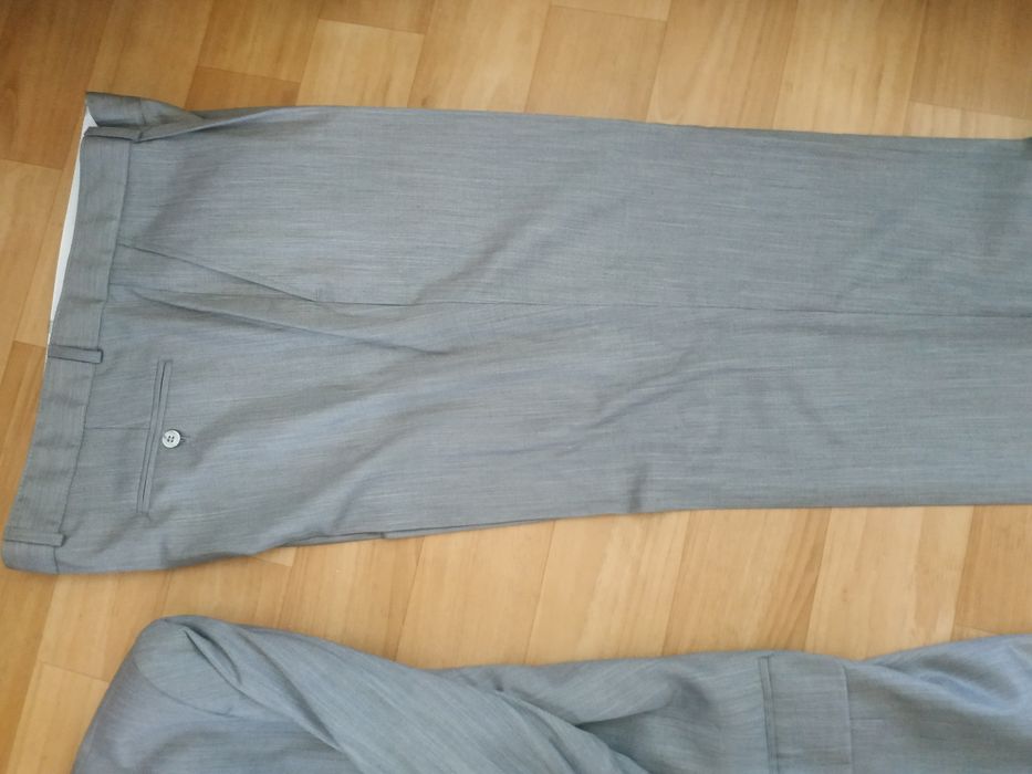 Продам новый костюм мужской на высокий рост 56 размер