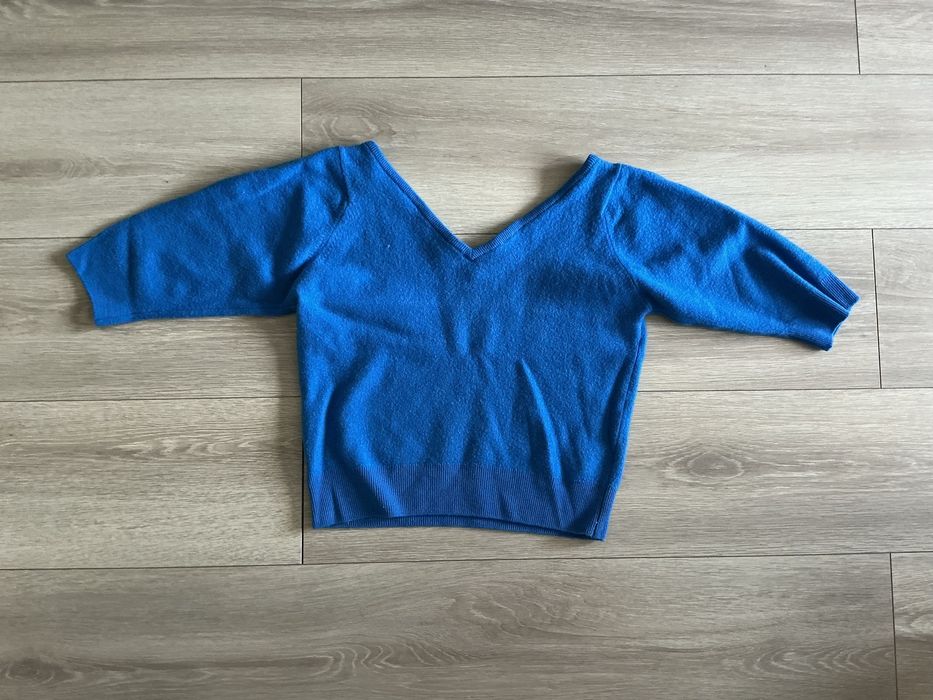 Niebieski sweter S :)