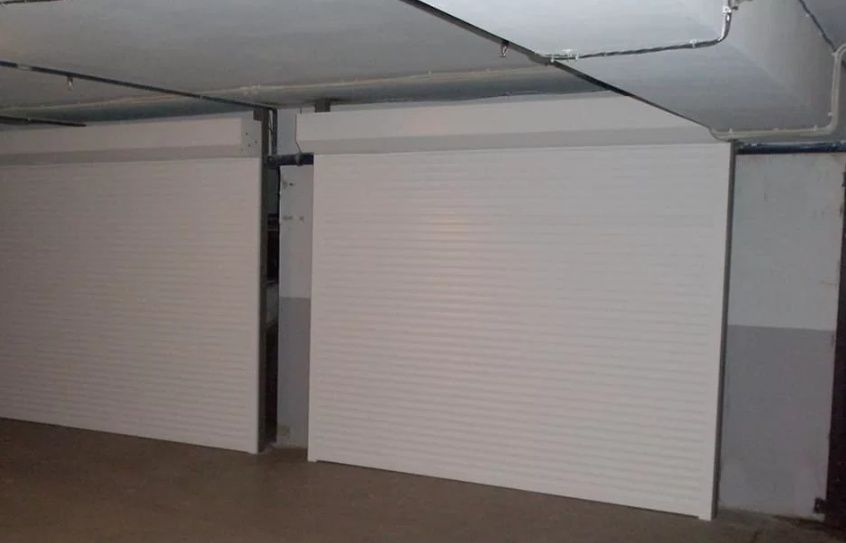 Автоматические роллеты 3000 х 2500. Ролета с двигуном. Ролет с пуль