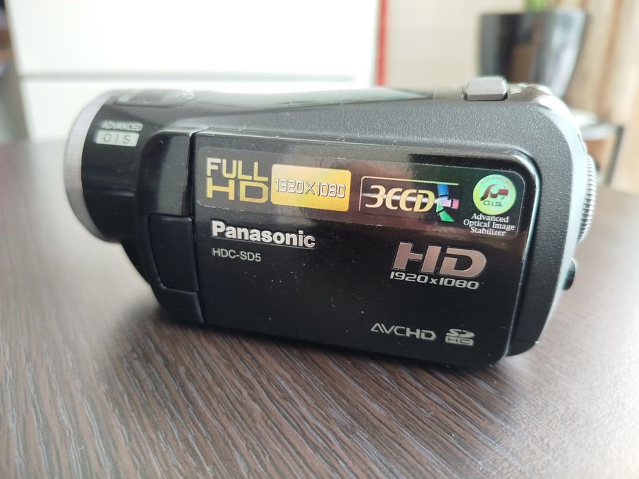 Потужна відеокамера Panasonic HDC-SD5 запис відео  Full HD 1920×1080