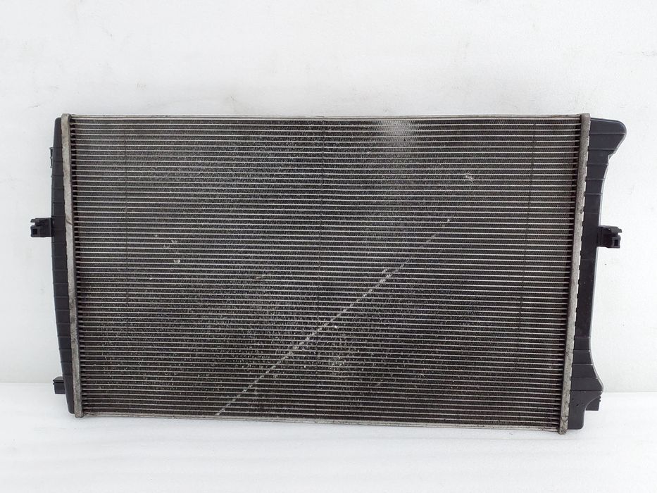 Radiador de água VOLKSWAGEN Golf VII (5G1, BQ1, BE1, BE2)